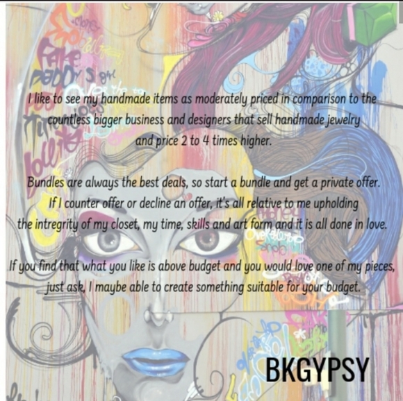 🛑SOLD Lucite Star Heart Asymmetrical Earring - Picture 7 of 7